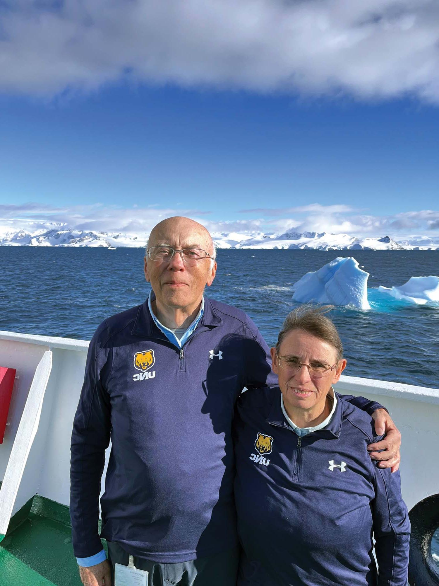 Julie Zalikowski, ’75, 2019 Honored Alumni and scholarship endowment supporter, and her husband Dave took an expedition to below the Antarctic Circle.